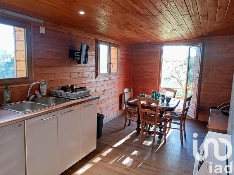 Maison - 180 m² - 6 pièces