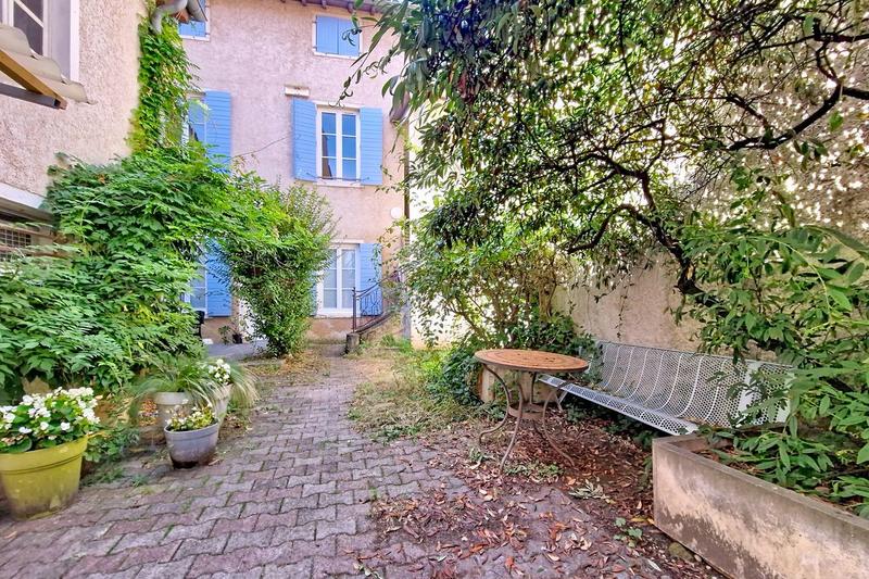 Appartement - 83 m² - 4 pièces