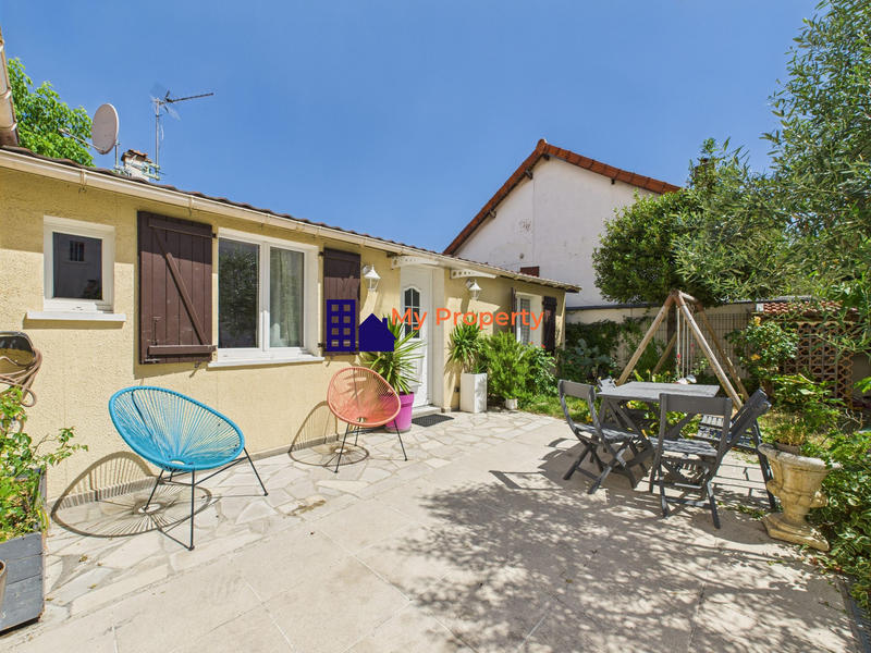 Maison - 147 m² - 10 pièces