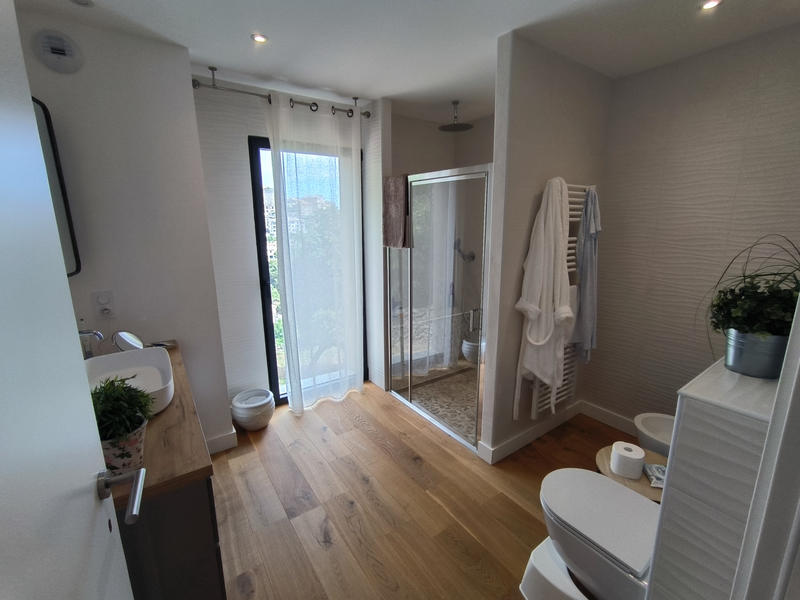 Villa - 400 m² - 4 pièces