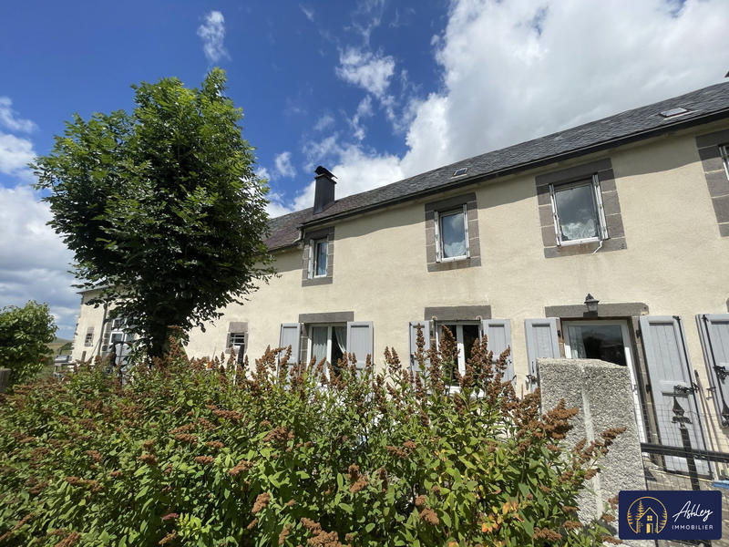 Maison - 180 m² - 5 pièces