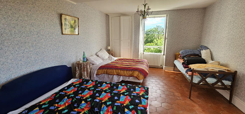 Maison - 210 m² - 9 pièces