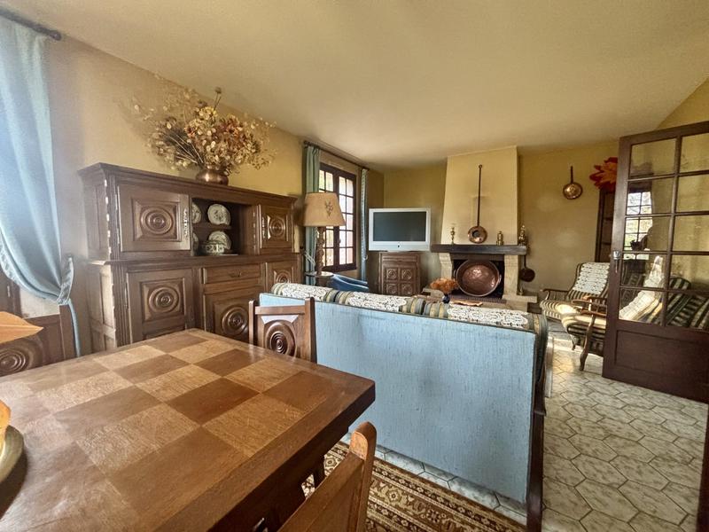 Maison traditionnelle - 140 m² - 4 pièces