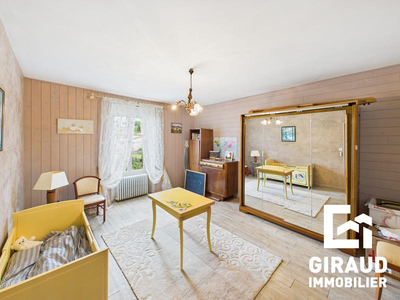 Maison - 208 m² - 7 pièces