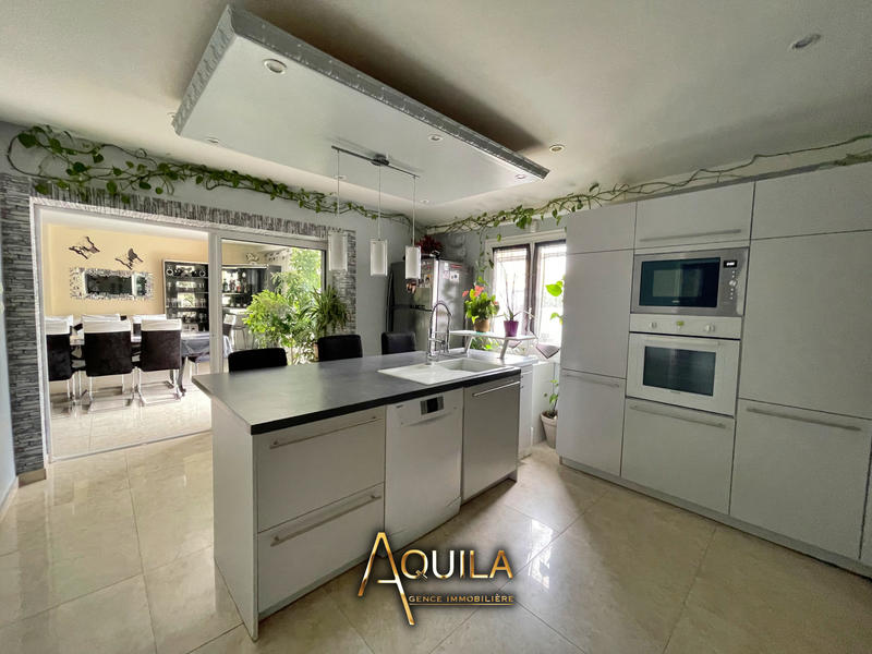 Maison - 130 m² - 5 pièces