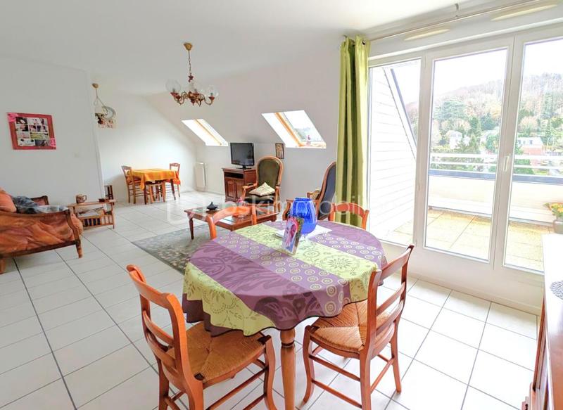 Appartement - 64 m² - 3 pièces