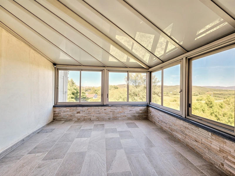 Maison - 297 m² - 11 pièces