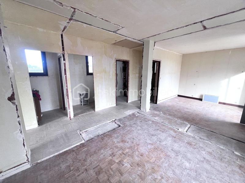 Maison traditionnelle - 200 m² - 6 pièces