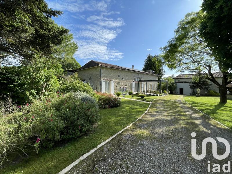 Maison - 185 m² - 5 pièces