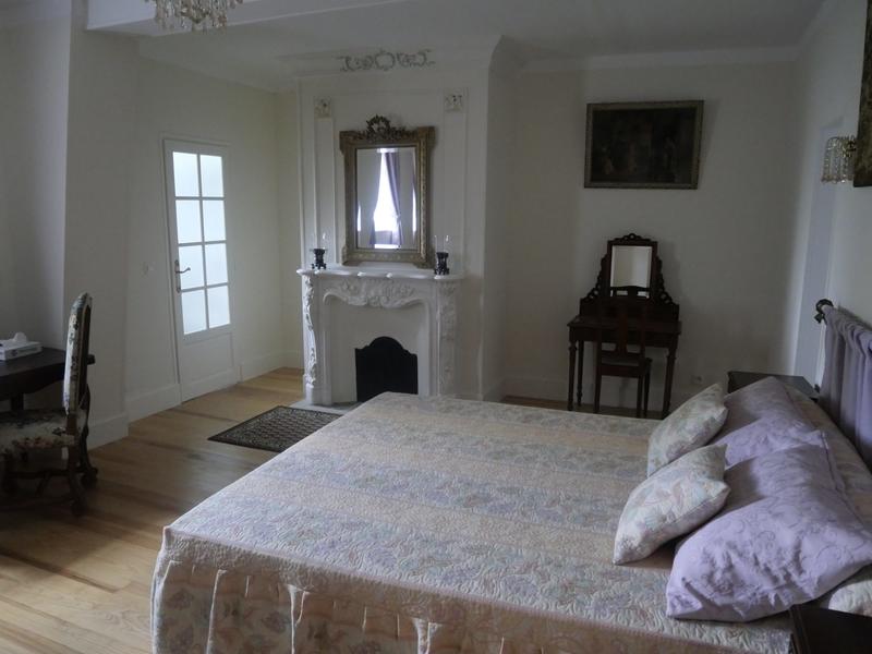 Château - 685 m² - 17 pièces