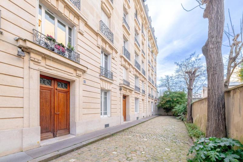 Appartement ancien - 57 m² - 3 pièces