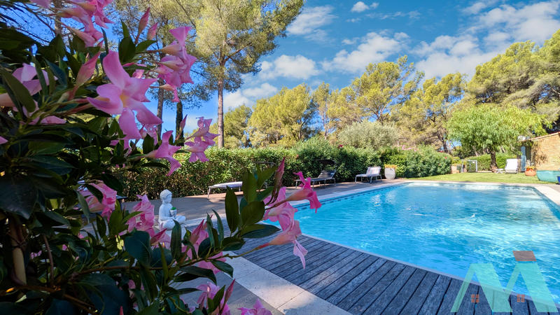 Maison - 160 m² - 5 pièces