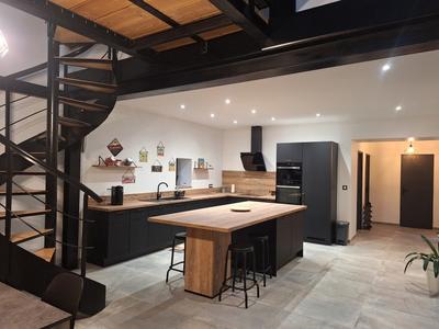 Maison - 160 m² - 5 pièces