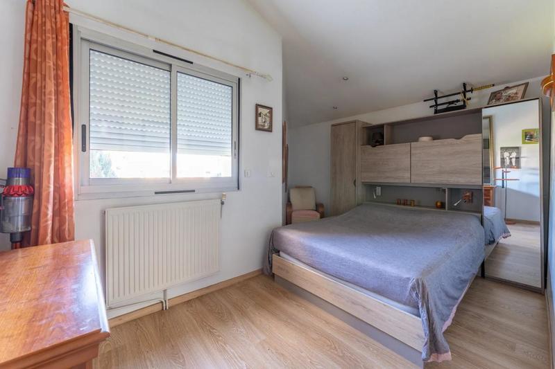 Maison - 196 m² - 6 pièces