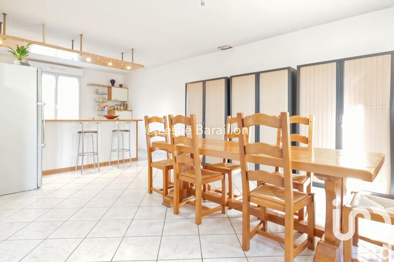 Maison - 167 m² - 8 pièces