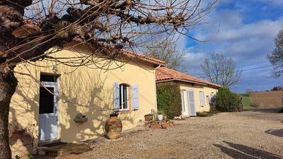 Maison - 244 m² - 11 pièces