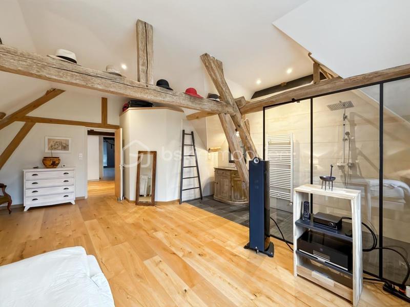 Maison ancienne - 181 m² - 6 pièces