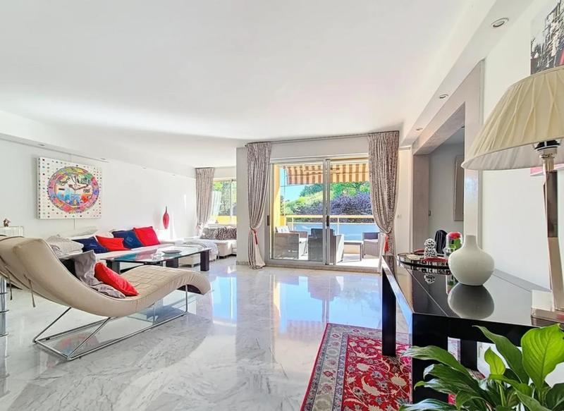 Appartement - 117 m² - 3 pièces