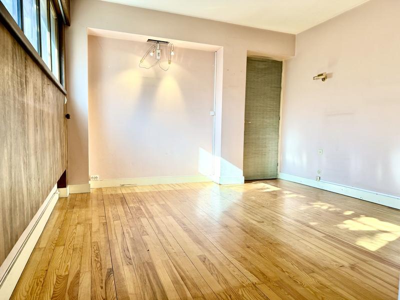 Maison - 190 m² - 6 pièces