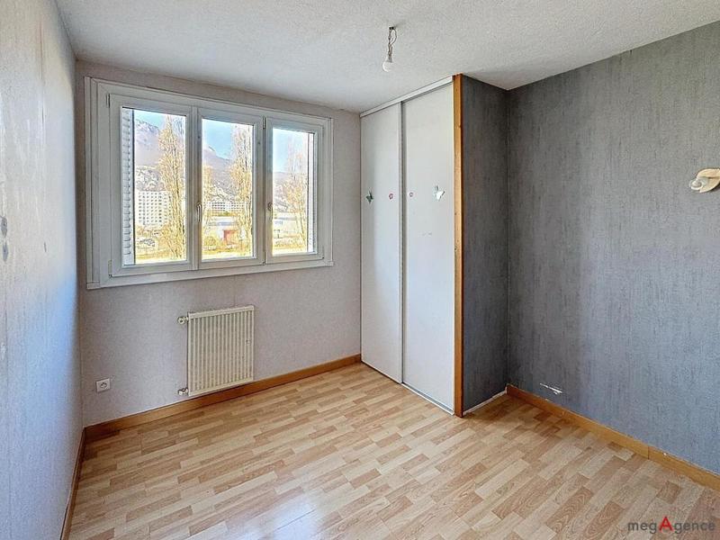 Appartement - 84 m² - 4 pièces
