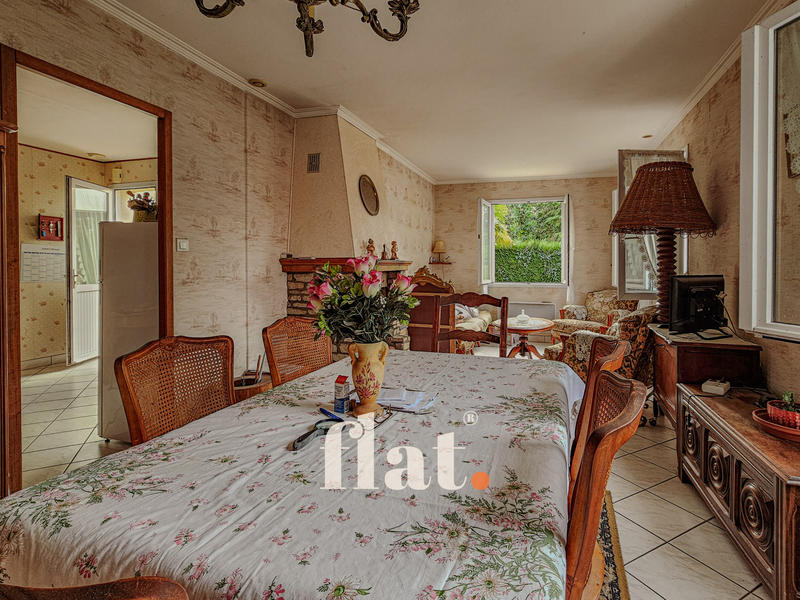 Maison - 90 m² - 4 pièces