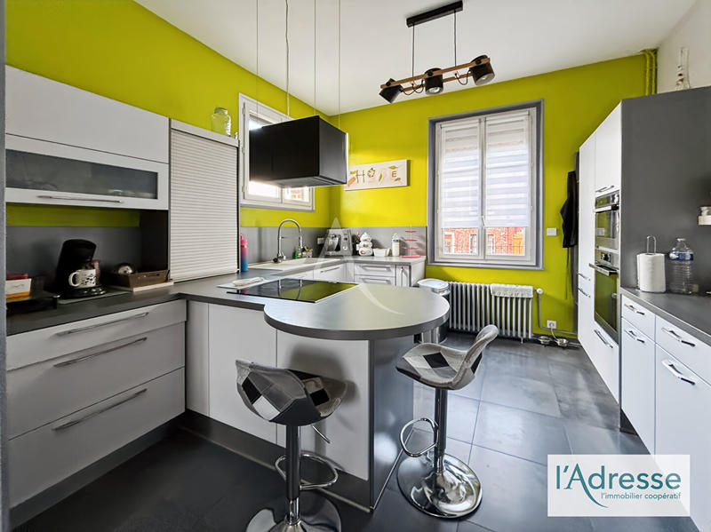 Maison - 179 m² - 8 pièces