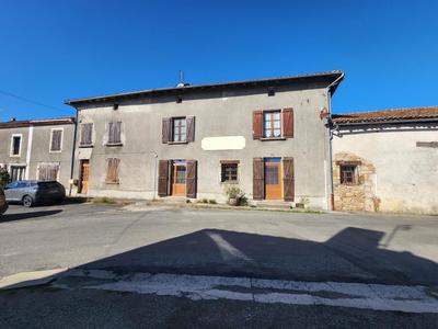 Maison - 140 m² - 5 pièces