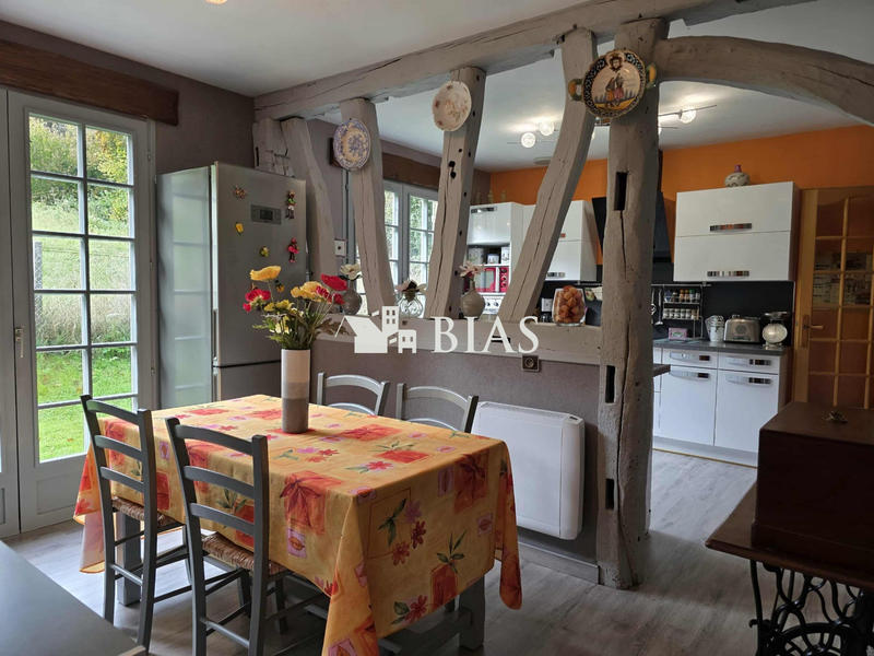 Maison - 110 m² - 4 pièces