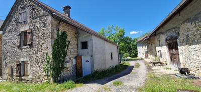 Maison de village - 85 m² - 5 pièces