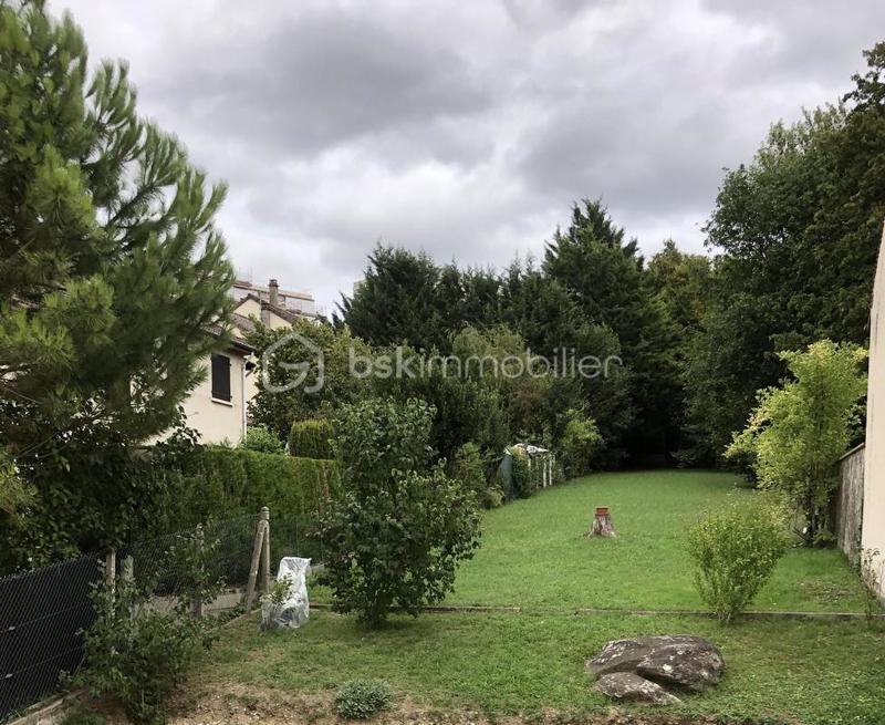 Maison traditionnelle - 95 m² - 4 pièces