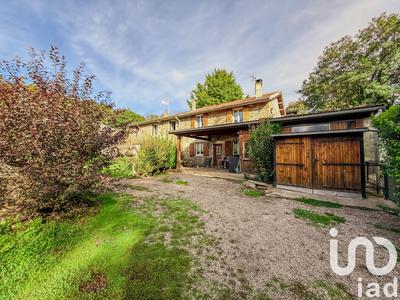 Maison - 195 m² - 8 pièces