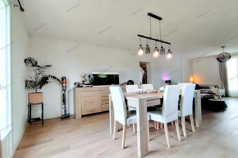 Maison - 165 m² - 7 pièces