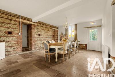 Maison - 510 m² - 15 pièces