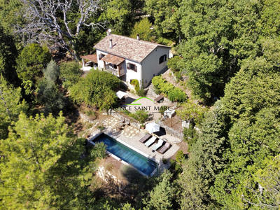 Maison - 125 m² - 5 pièces