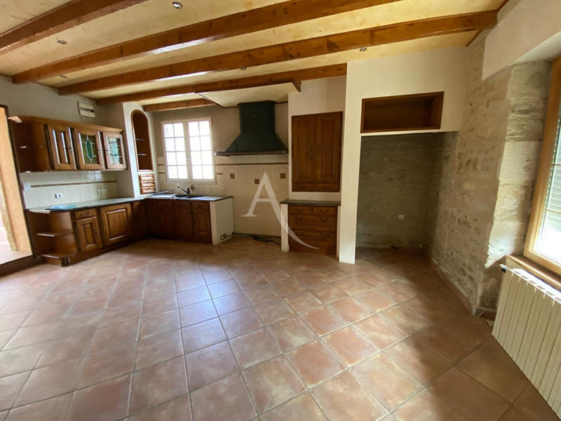 Maison - 204 m² - 6 pièces