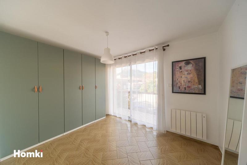 Maison - 104 m² - 4 pièces