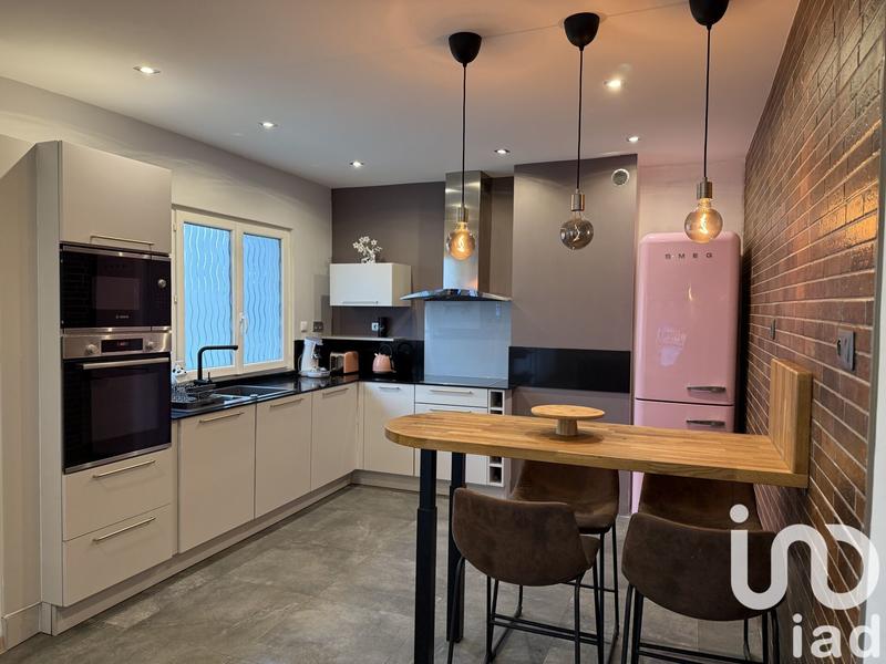 Maison - 121 m² - 5 pièces