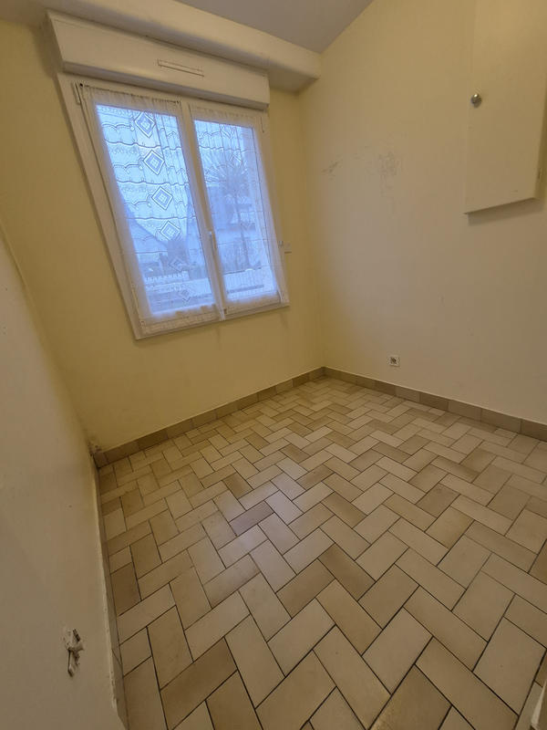 Maison - 99 m² - 6 pièces