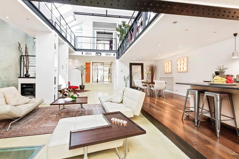 Appartement - 310 m² - 8 pièces