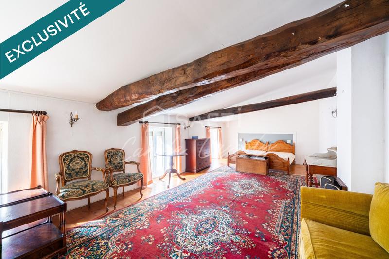 Maison de village - 233 m² - 9 pièces