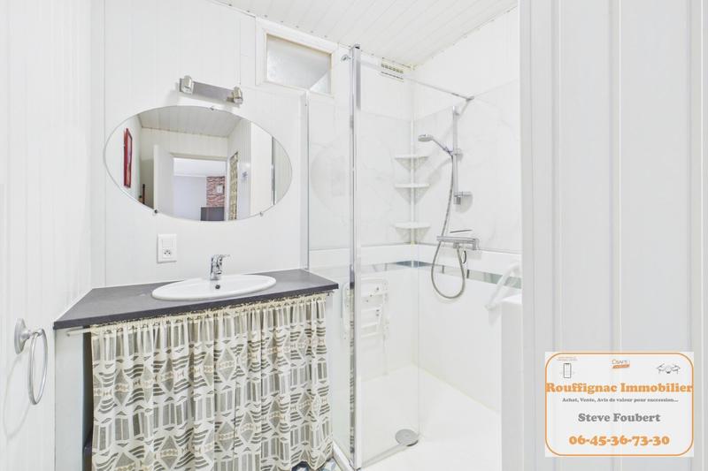 Maison - 185 m² - 7 pièces