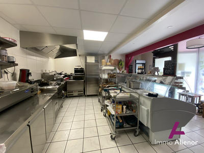 Local commercial - 105 m²