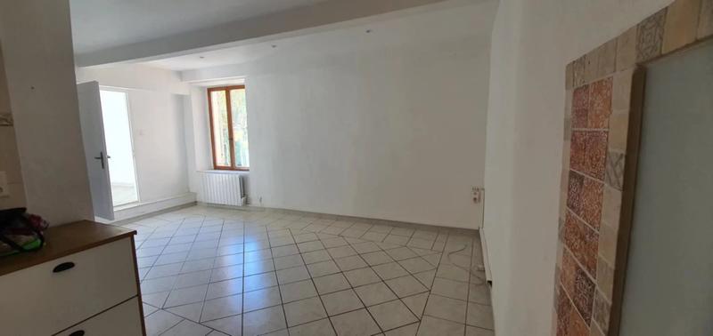 Maison - 64 m² - 5 pièces