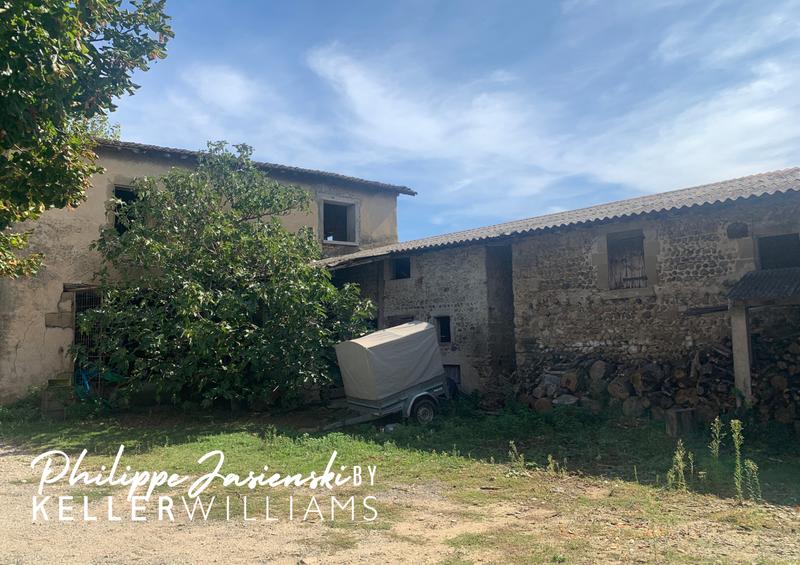 Corps de ferme - 981 m² - 14 pièces