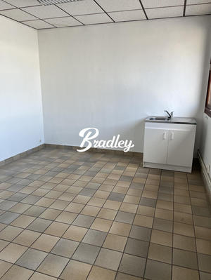 Bureau - 128 m² - 5 pièces