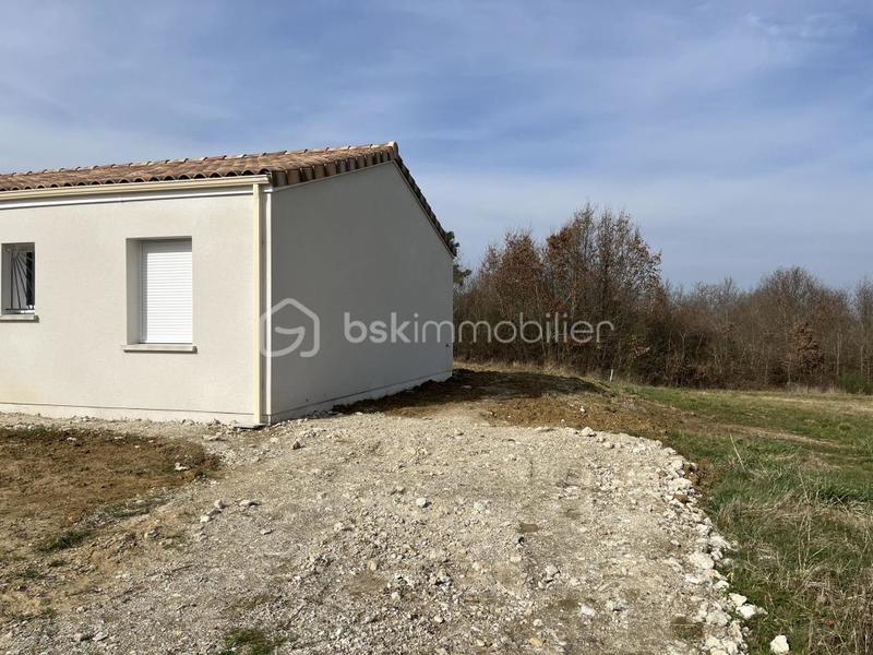 Maison traditionnelle - 71 m² - 4 pièces