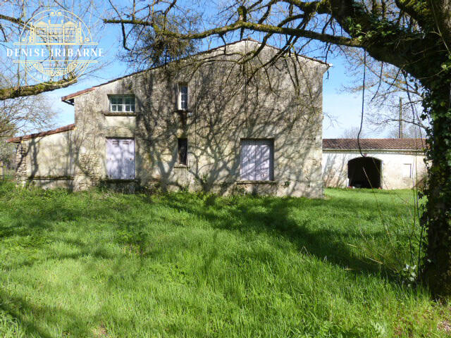 Corps de ferme - 282 m² - 12 pièces