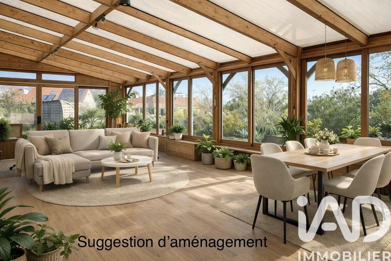 Maison - 180 m² - 8 pièces