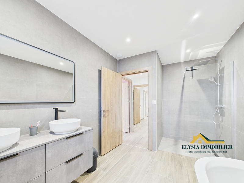 Maison - 160 m² - 6 pièces