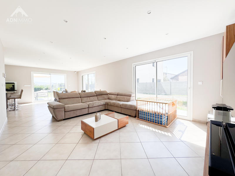 Maison - 120 m² - 5 pièces